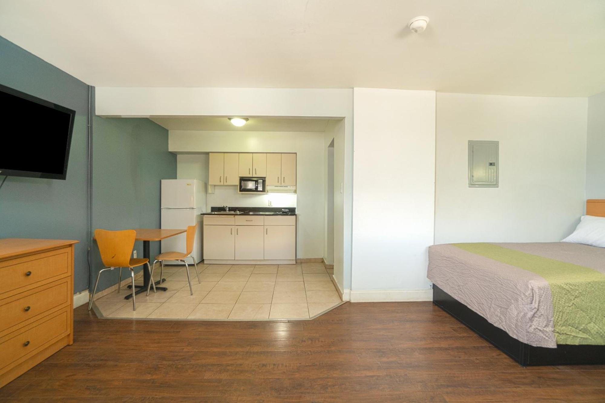 Oyo Hotel Midland Eksteriør bilde